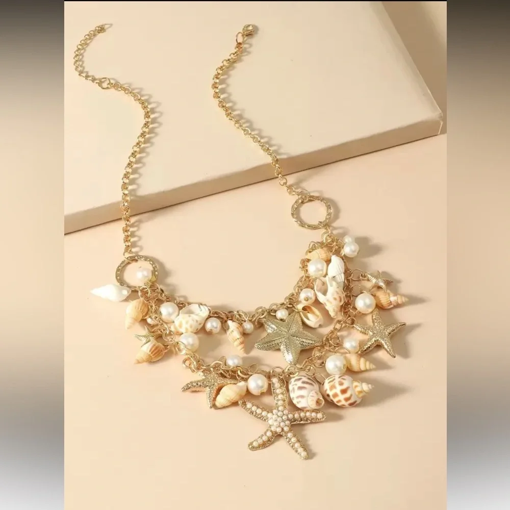 SeaShell & starfish layered charm statement necklace| mermaidcore vacation beach - Picture 2 of 7